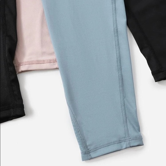 NWT 2 Piece Sports Leggings With Phone Pocket Pink & Blue Size Medium - Picture 4 of 8